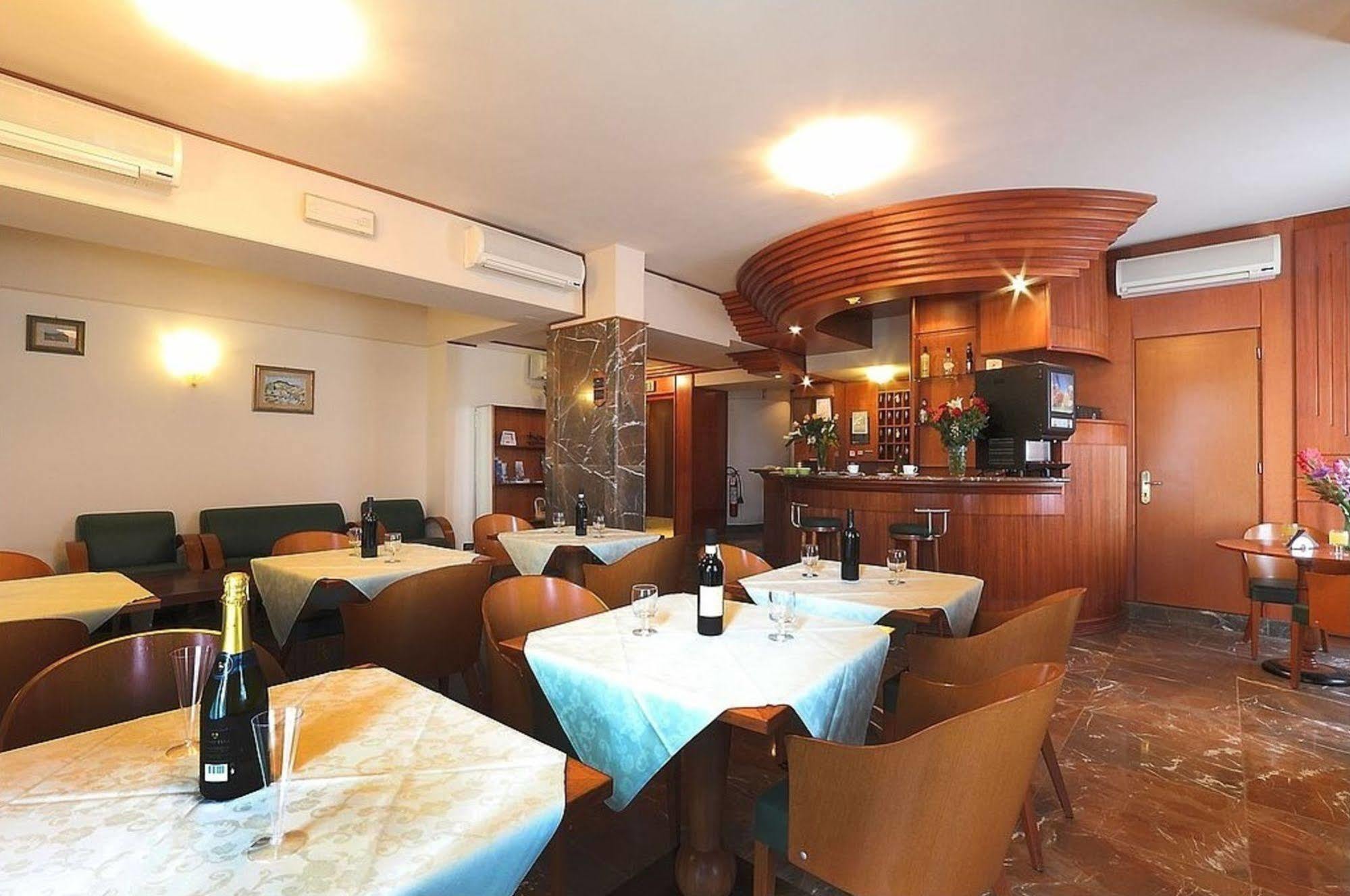 Hotel Arcadia Florence Restaurant photo